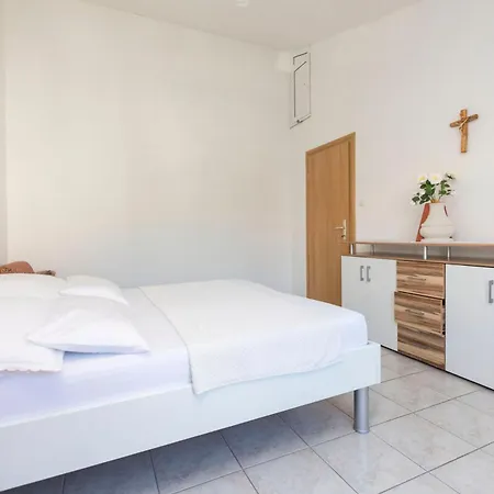 Glorija 3* Rogoznica (Sibenik-Knin)